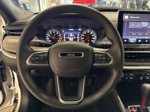 Used 2024 Jeep Compass Sport image 16