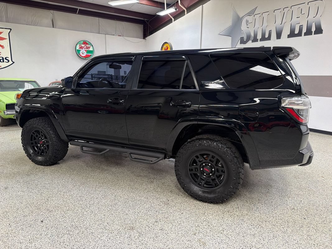 Used 2018 Toyota 4Runner TRD Pro AWD/4WD image 4
