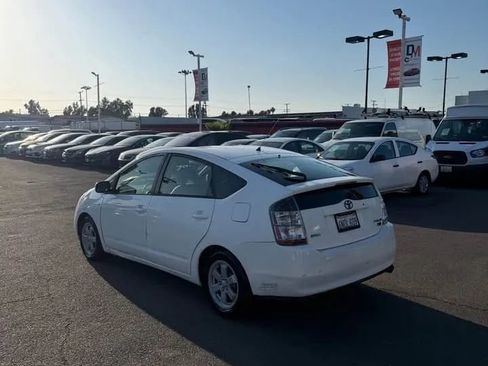 Used 2005 Toyota Prius FWD image 4