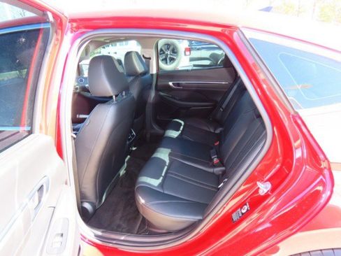 Used 2023 Hyundai Sonata Limited image 17