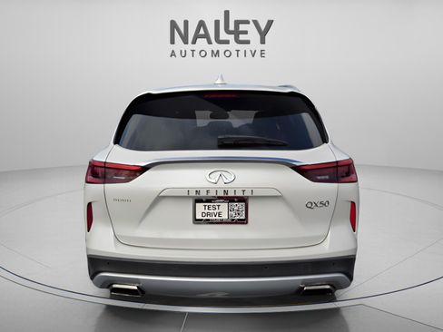 Used 2019 INFINITI QX50 Essential w/ Premium Heat Package image 4