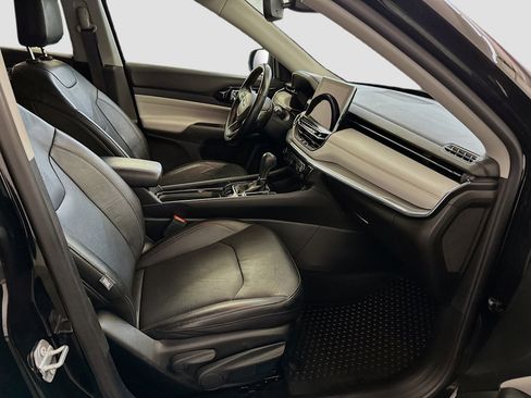 Used 2022 Jeep Compass Limited image 31