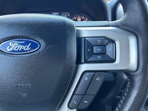 Used 2017 Ford F150 Lariat w/ Equipment Group 502A Luxury AWD/4WD image 26
