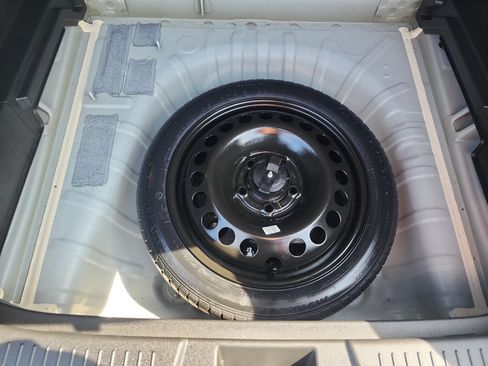Used 2024 Chevrolet Trax ACTIV FWD image 27