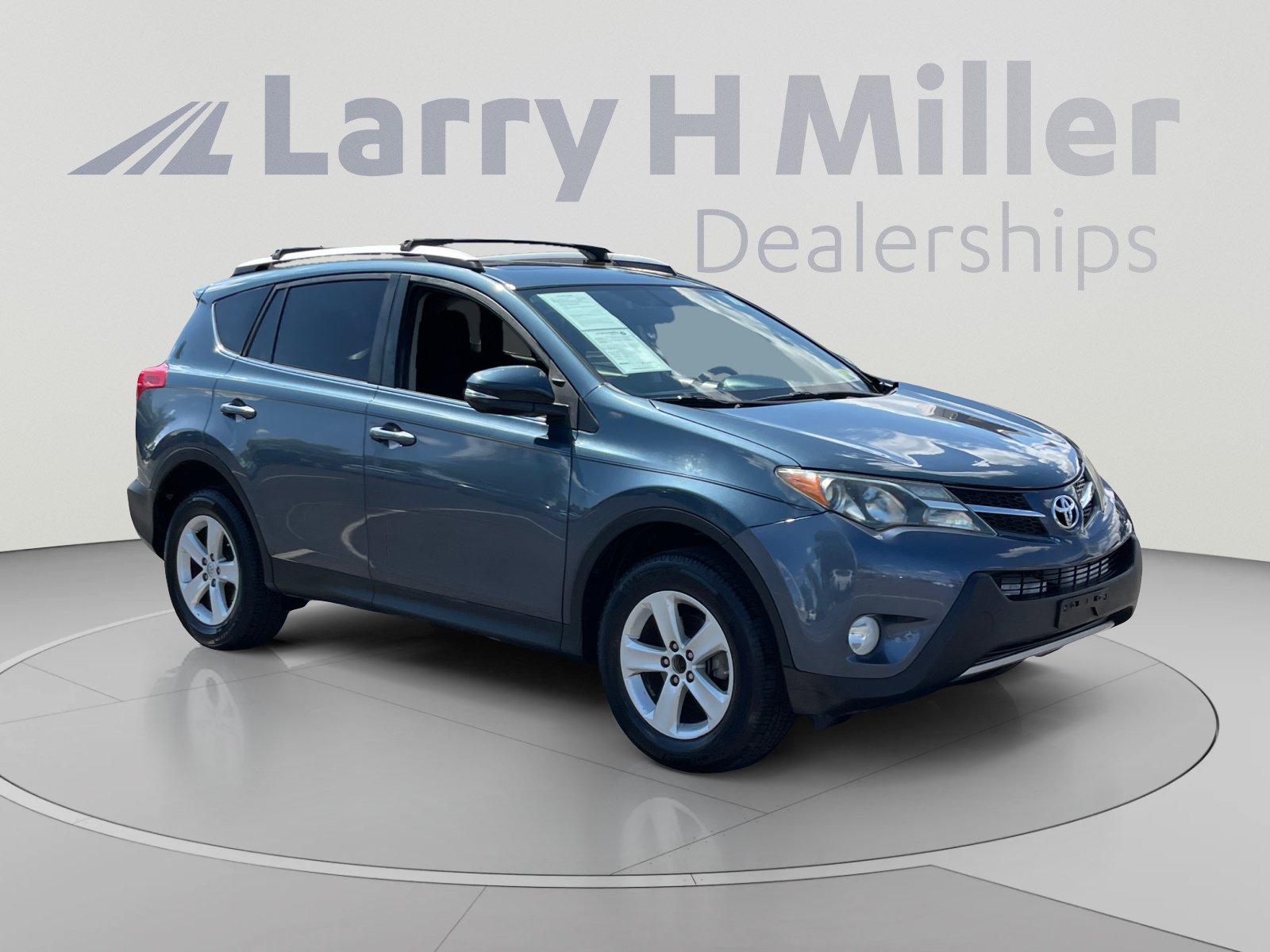 Used 2013 Toyota RAV4 XLE AWD/4WD image 7