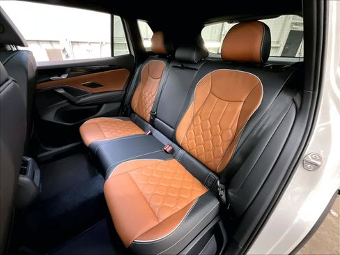 New 2026 Volkswagen Tiguan SEL R-Line AWD/4WD image 12