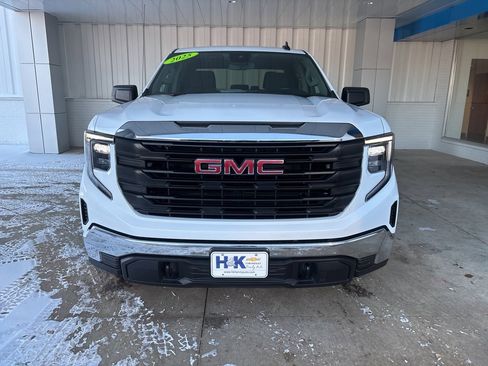 Used 2025 GMC Sierra 1500 Pro image 2