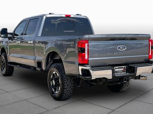 Used 2025 Ford F250 Lariat w/ Tremor Off-Road Package AWD/4WD image 11