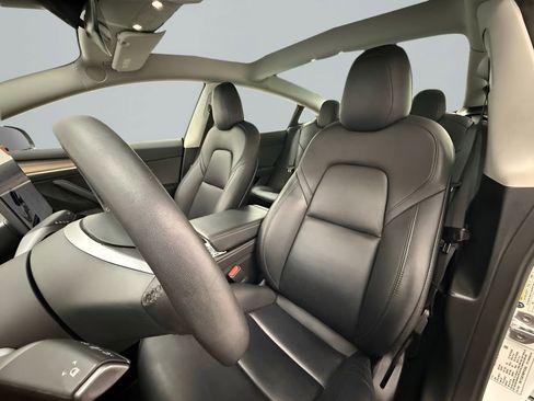 Used 2023 Tesla Model 3 Long Range image 10
