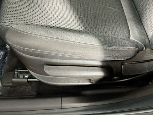 Used 2020 Hyundai Santa Fe SE image 13