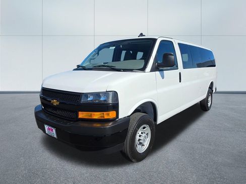 Used 2025 Chevrolet Express 3500 LS RWD image 1
