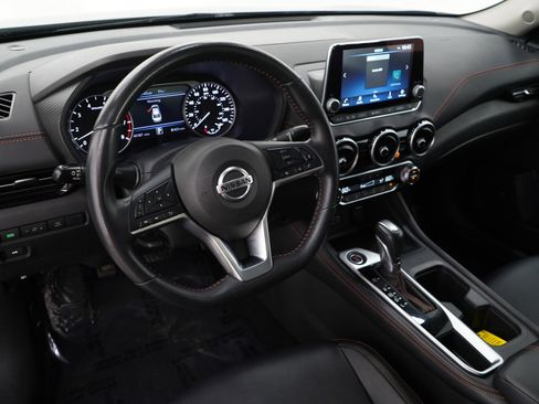 Used 2023 Nissan Sentra SR w/ SR Premium Package image 23