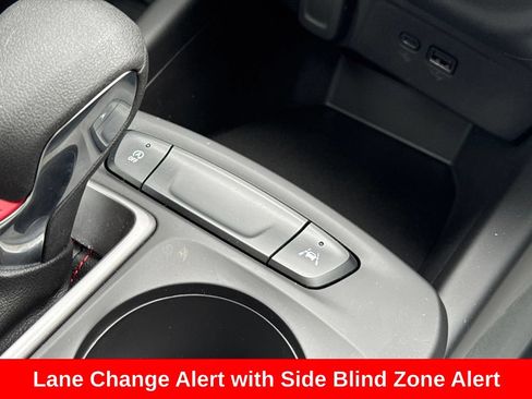Used 2026 Chevrolet Trax RS w/ Sunroof Package FWD image 18