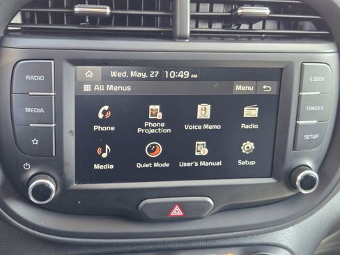 Certified 2025 Kia Soul LX w/ LX Technology Package FWD image 18