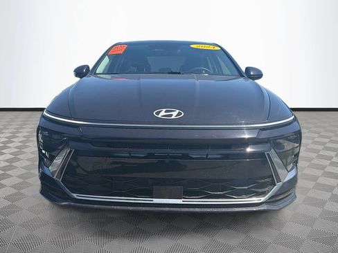 Used 2024 Hyundai Sonata SEL FWD image 2