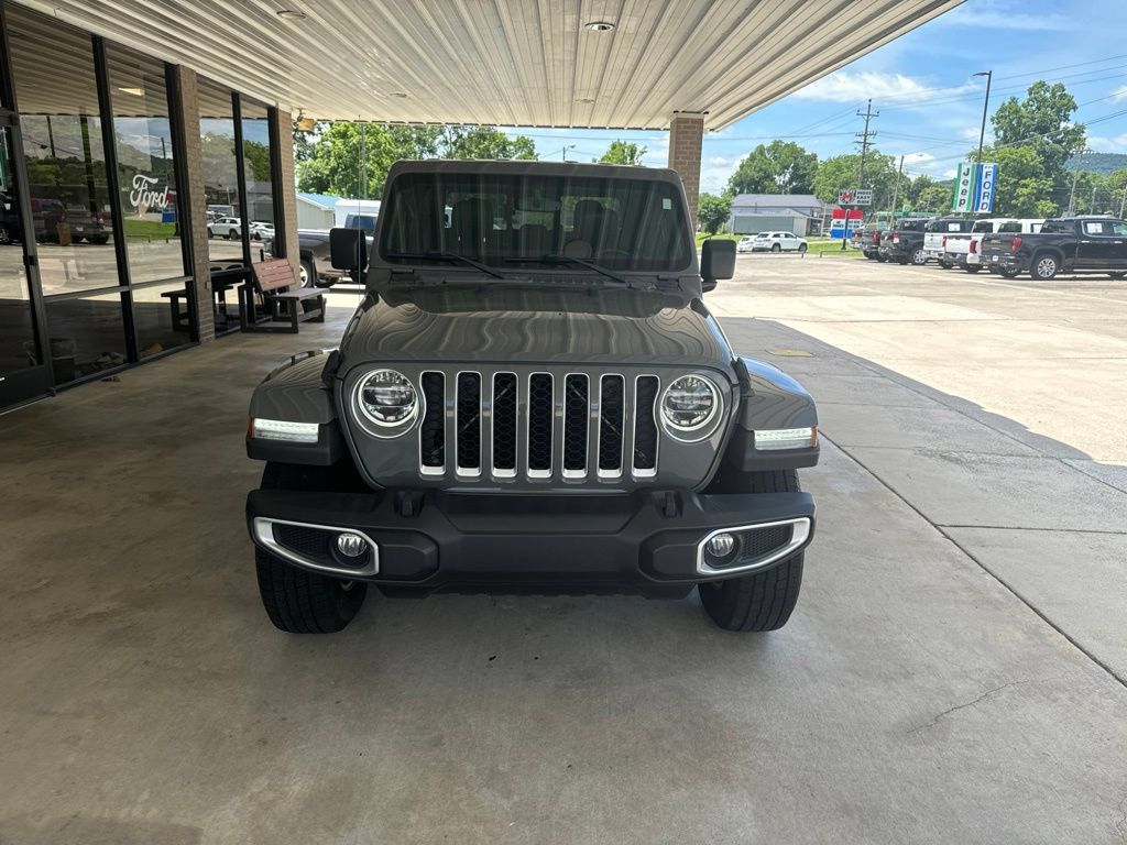 Used 2021 Jeep Gladiator Overland AWD/4WD image 2