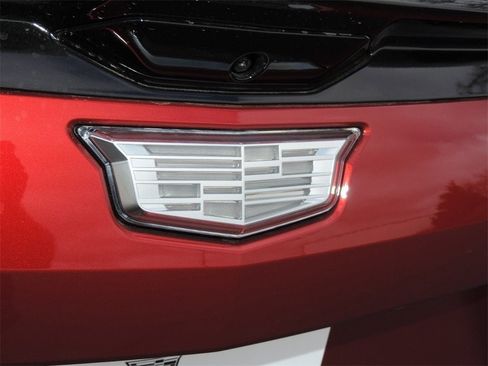 New 2026 Cadillac Optiq Luxury 2 image 10