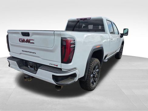 Used 2024 GMC Sierra 2500 AT4 w/ AT4 Preferred Package AWD/4WD image 5