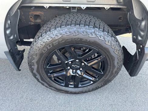 Used 2023 Chevrolet Silverado 1500 Custom w/ LPO, Dark Essentials Package AWD/4WD image 12