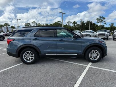 Used 2025 Ford Explorer Active w/ Active Comfort Package