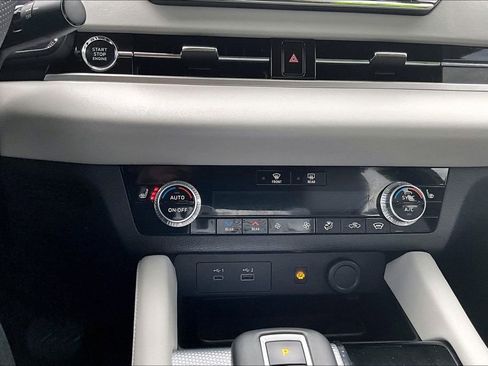 Used 2024 Mitsubishi Outlander SEL image 31