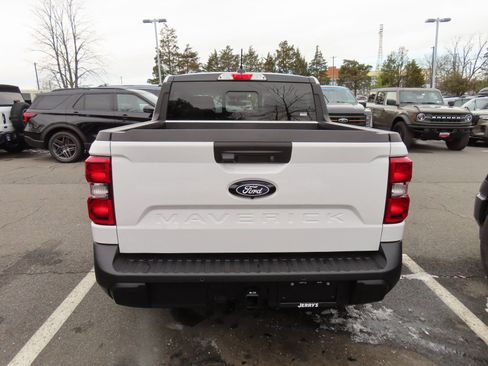 New 2026 Ford Maverick Lariat w/ Black Appearance Package image 5