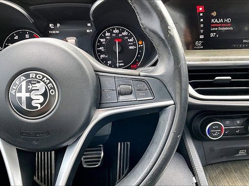 Used 2019 Alfa Romeo Stelvio Ti Lusso w/ Quick Order Package 22X Lusso image 20