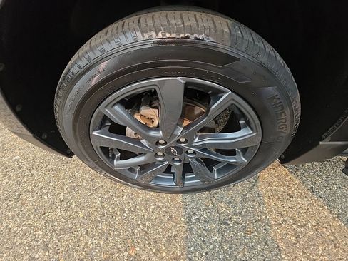 Used 2023 Chevrolet Equinox RS AWD/4WD image 31