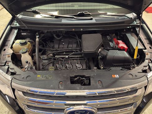 Used 2014 Ford Edge Limited w/ Equipment Group 301A AWD/4WD image 32