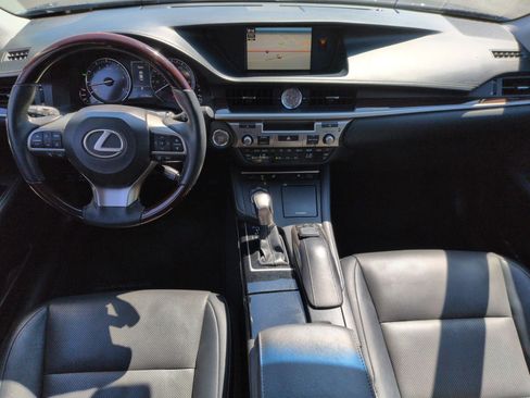 Used 2017 Lexus ES 350 w/ Navigation System Package FWD image 29