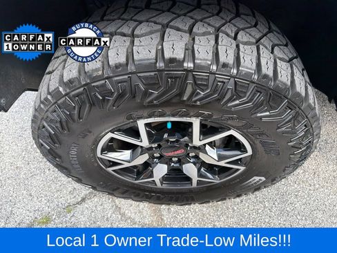 Used 2024 GMC Canyon AT4X AWD/4WD image 18