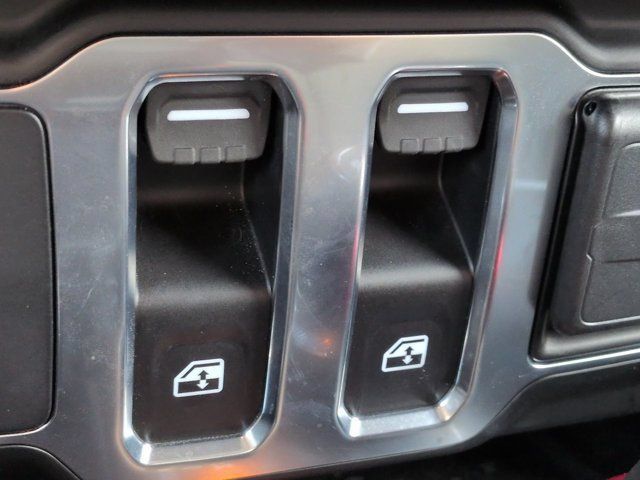Used 2025 Jeep Wrangler Sport AWD/4WD image 18
