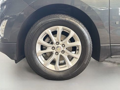 Used 2020 Chevrolet Equinox LS image 29