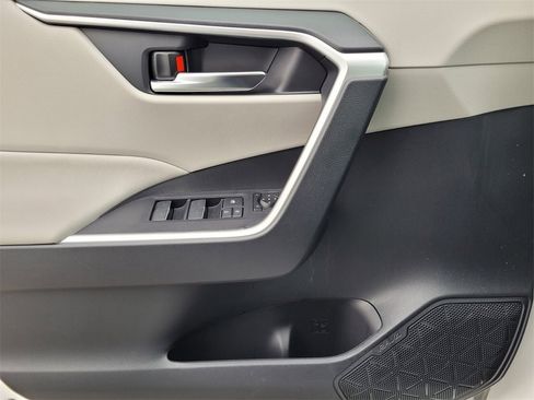 Certified 2025 Toyota RAV4 XLE image 23