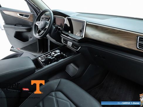 Used 2024 Volkswagen Atlas SE w/ Panoramic Sunroof Package image 73