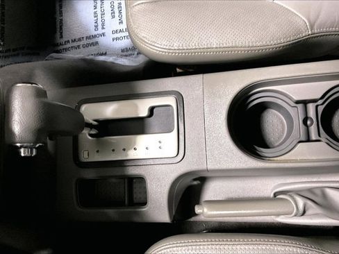 Used 2019 Nissan Frontier SL image 41