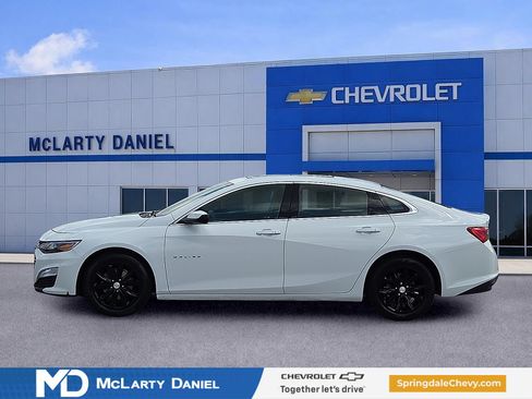 Certified 2023 Chevrolet Malibu LT FWD image 3
