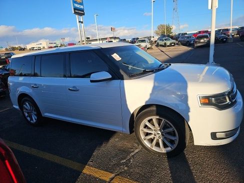 Used 2019 Ford Flex Limited image 4