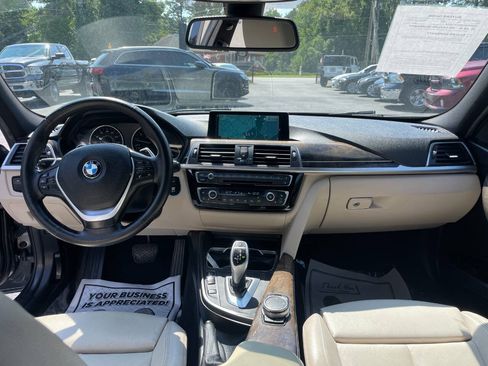 Used 2016 BMW 328i xDrive Sedan w/ Technology Package AWD/4WD image 13