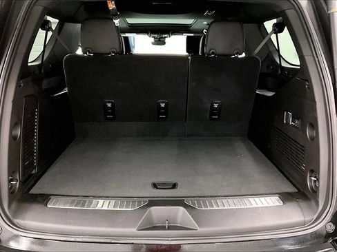 Used 2025 GMC Yukon XL Denali Ultimate w/ LPO, Floor Liner Package AWD/4WD image 44