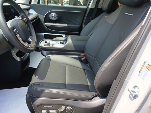 New 2026 Hyundai Ioniq 9 Limited image 12