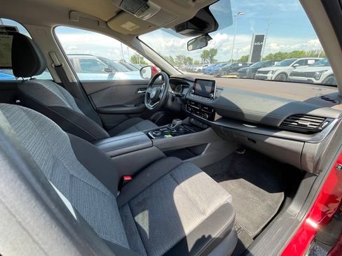 Used 2021 Nissan Rogue SV AWD/4WD image 27