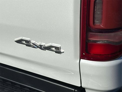 Used 2019 RAM 1500 Limited image 8