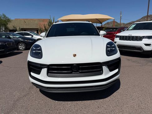 Used 2025 Porsche Macan Turbo AWD/4WD image 2