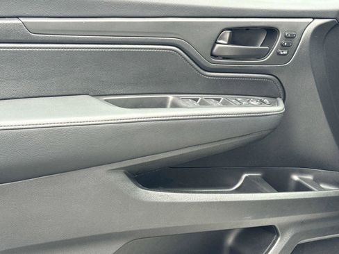 Certified 2025 Honda Odyssey Sport-L image 19