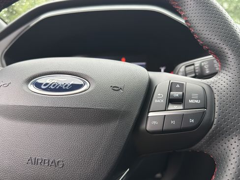 Used 2024 Ford Escape ST-Line AWD/4WD image 10