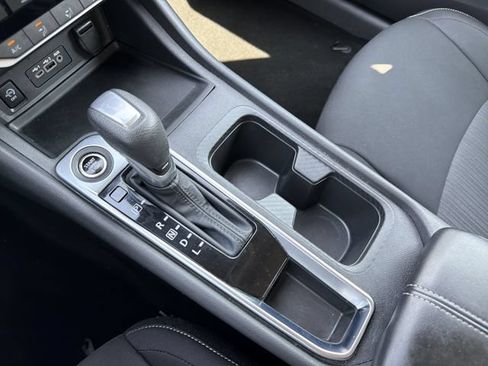 Used 2025 Nissan Sentra SV FWD image 20
