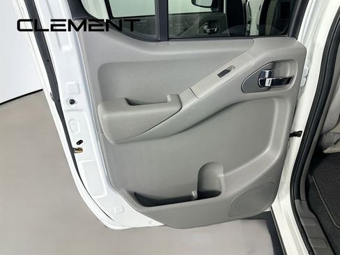 Used 2021 Nissan Frontier SV AWD/4WD image 28