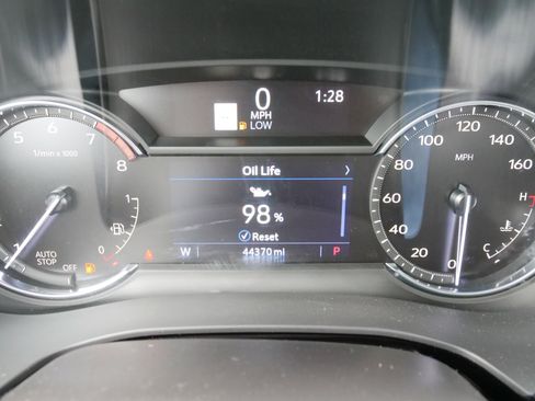 Certified 2022 Cadillac XT6 Premium Luxury image 25