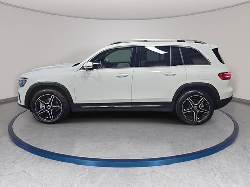 New 2026 Mercedes-Benz GLB 250 4MATIC image 8
